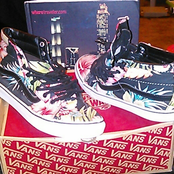 Shoes - Picture 1 of 1